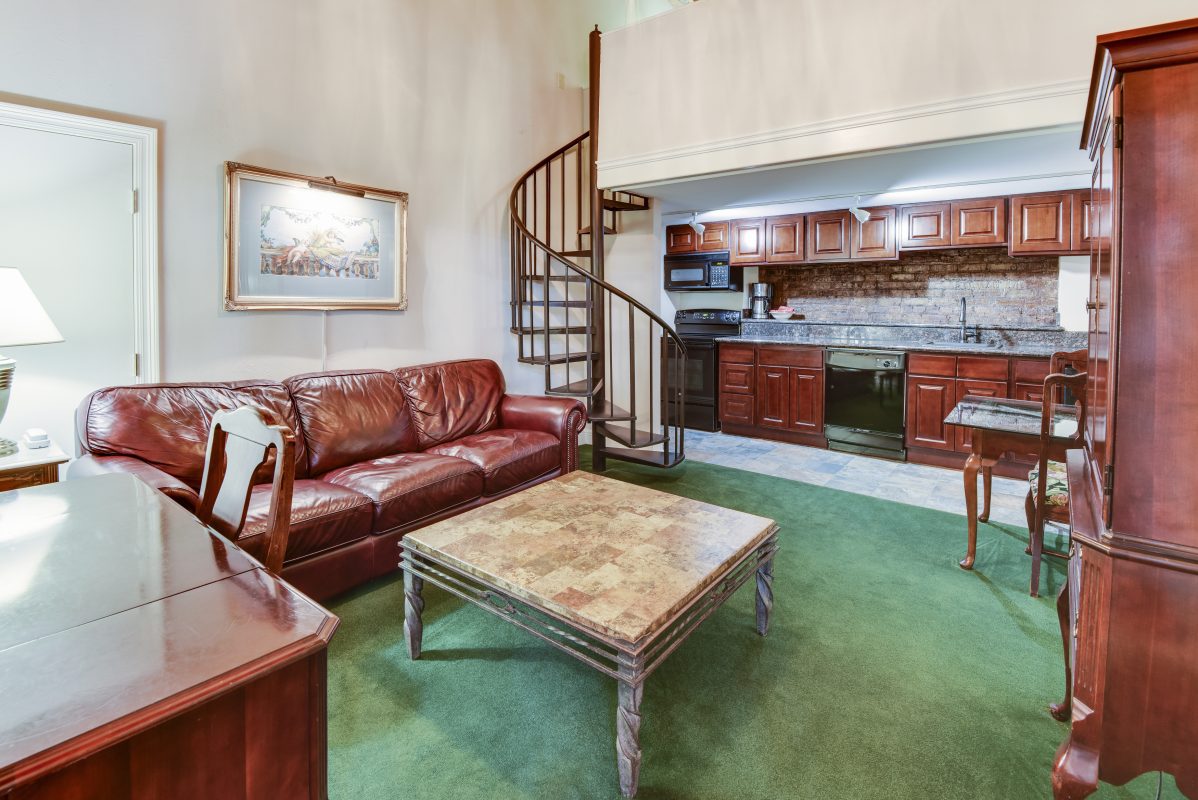 New Orleans Hotel Plaza Suite Resort img-16